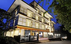 Yashshree Sikkim Blossom 600 Meters From Mg Marg